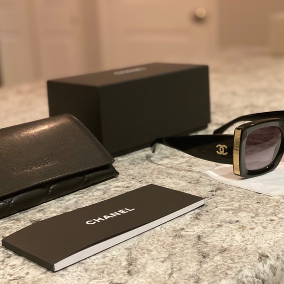 Authentic Chanel CH5435 black gold, grey gradient lens - Picture 6 of 7